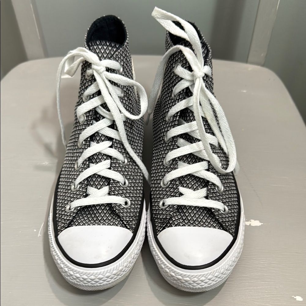 Converse Chuck Taylor High Top Sneakers Black White Pattern Size 8